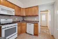 2629 E Madison St photo'