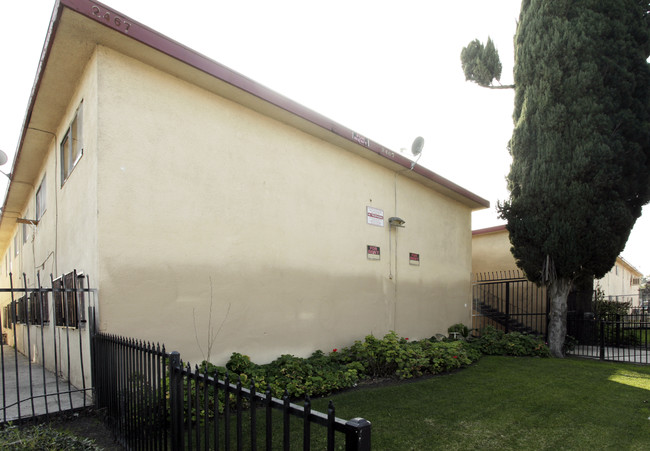 2467 Angela St in Pomona, CA - Building Photo - Building Photo