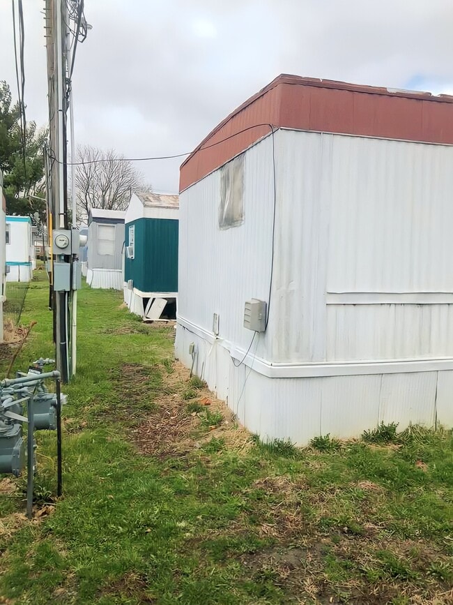 32 Mahoning Ave in Rantoul, IL - Foto de edificio - Building Photo