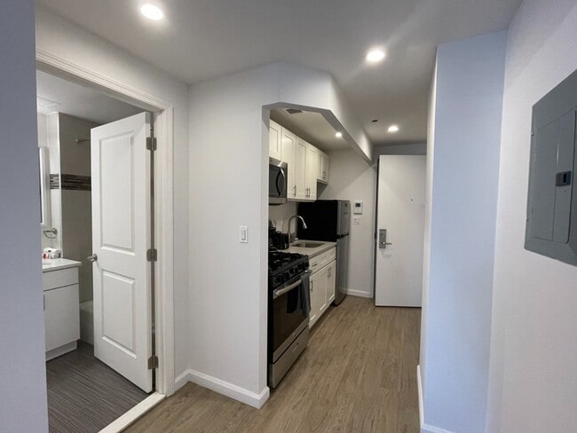 138 Bowery in New York, NY - Building Photo - Building Photo