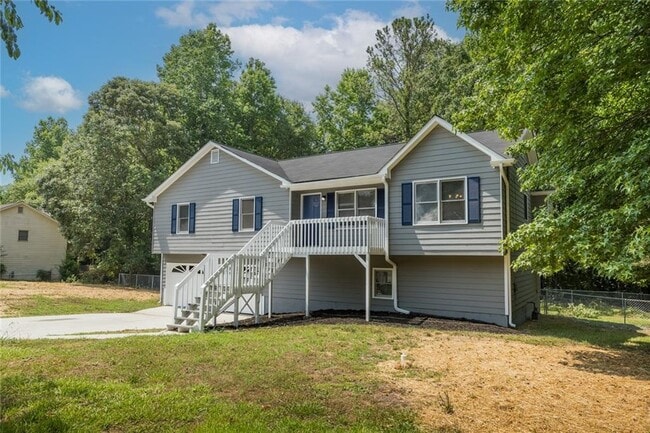 493 Silverthorne Cir in Douglasville, GA - Building Photo - Building Photo