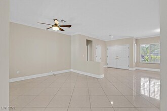 1898 Wallingford St in Henderson, NV - Building Photo - Building Photo