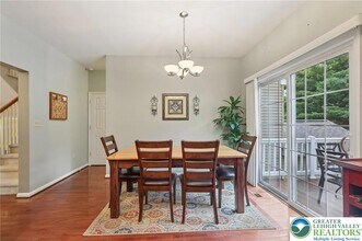 5192 Spring Ridge Dr E in Macungie, PA - Building Photo - Building Photo