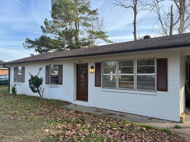 property at 405 Dent St