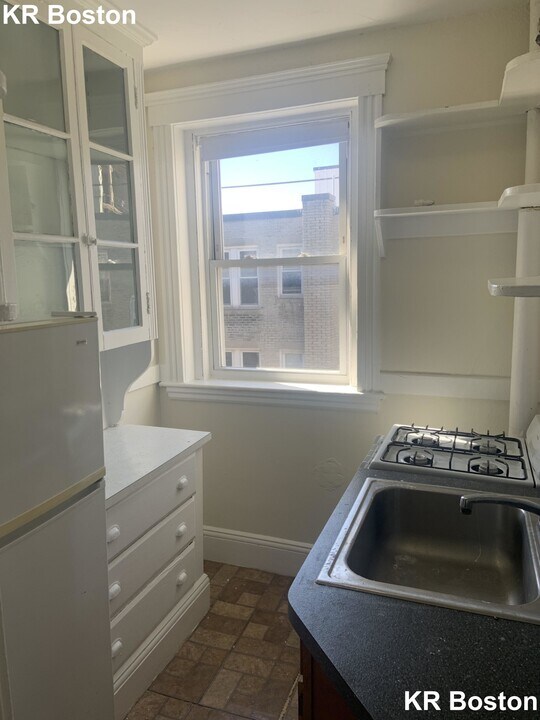 1420 Boylston St in Boston, MA - Building Photo