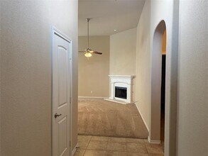 2225 Windhaven Dr in Denton, TX - Building Photo - Building Photo