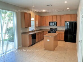 10307 Celtic Ash Dr in Ruskin, FL - Building Photo - Building Photo