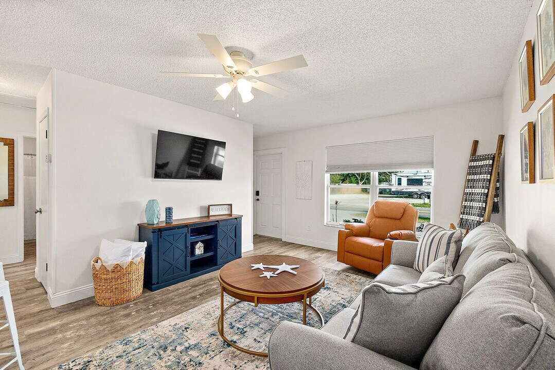 103 A St in St. Augustine, FL - Building Photo