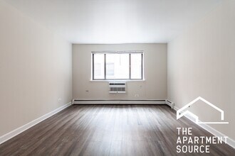 6011 N Winthrop Ave, Unit 207 in Chicago, IL - Building Photo - Building Photo