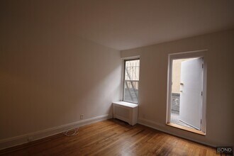 987 1st Ave in New York, NY - Building Photo - Building Photo