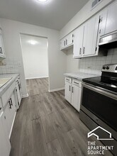 2310 N Harlem Ave, Unit 602 in Elmwood Park, IL - Building Photo - Building Photo