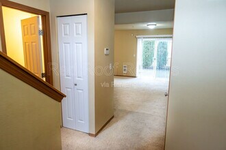 10512 140th St Ct E in Puyallup, WA - Building Photo - Building Photo