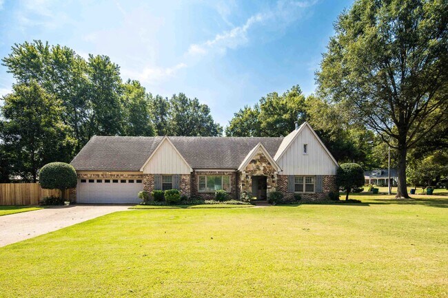 7691 McHenry Cir N in Germantown, TN - Building Photo - Building Photo