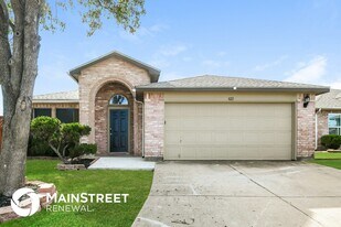 822 Langford Dr in Arlington, TX - Building Photo