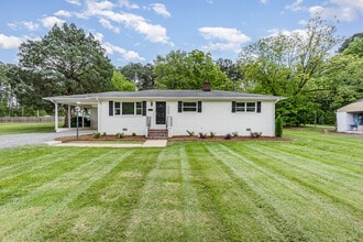 2205 Carver St in Durham, NC - Building Photo - Building Photo