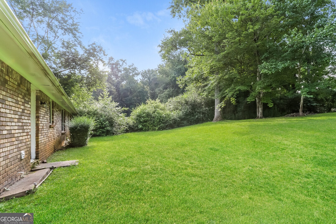 6199 Miranda Ct in Douglasville, GA - Building Photo