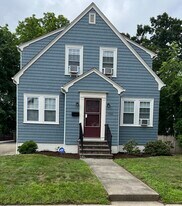 1082 Smith St, Unit Smith St FL 1 in Providence, RI - Building Photo