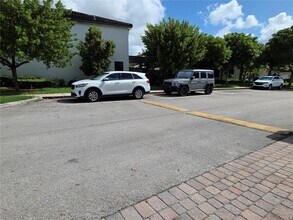 11562 SW 254th St in Homestead, FL - Building Photo - Building Photo