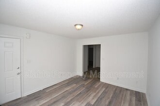 106 S James St in Princeton, NC - Building Photo - Building Photo
