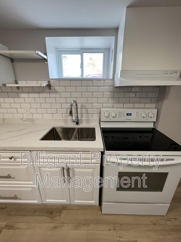 844 Sherbrooke St in Peterborough, ON - Building Photo - Building Photo