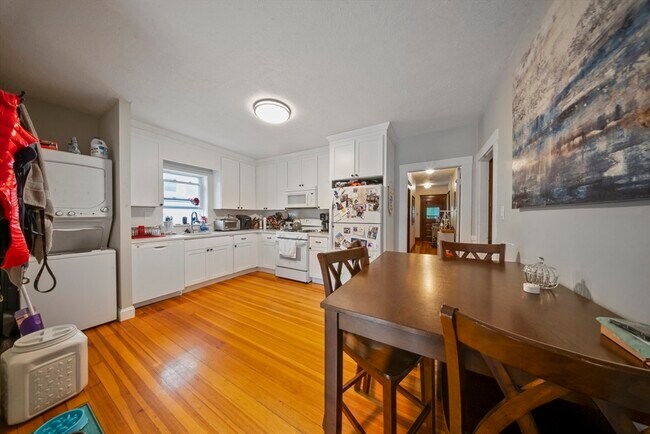 property at 81 Glendale Rd