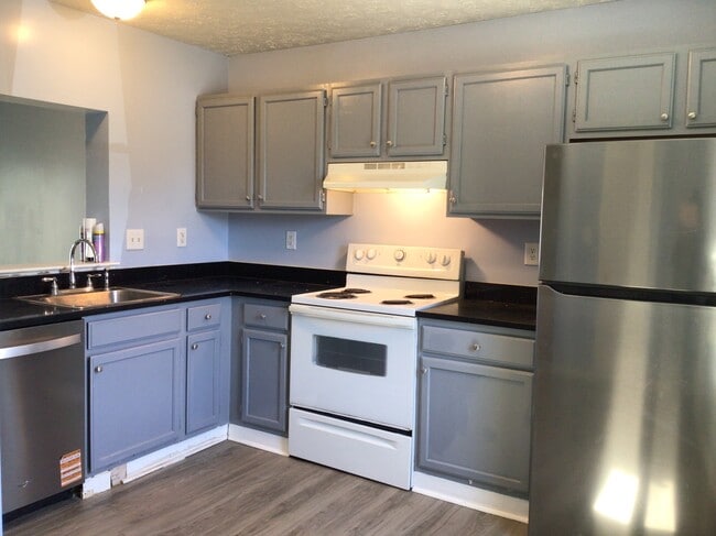 620 Kittendale Cir in Middle River, MD - Building Photo - Building Photo