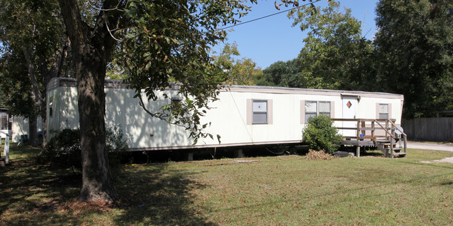 4913 Elder Ave in Moss Point, MS - Building Photo - Building Photo