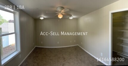 909 Spencer St NE in Grand Rapids, MI - Building Photo - Building Photo