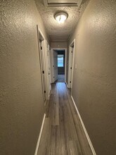 2105 SW 5th St in Blue Springs, MO - Building Photo - Building Photo