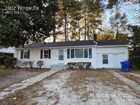 2602 Tryon Dr in Greenville, NC - Building Photo