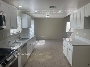 11646 Robin Dr in Fontana, CA - Building Photo - Building Photo