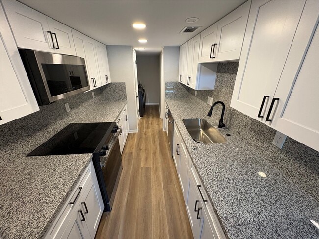property at 14343 Lost Meadow Ln