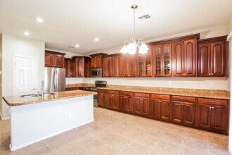 7620 S 70th Ln in Phoenix, AZ - Foto de edificio - Building Photo