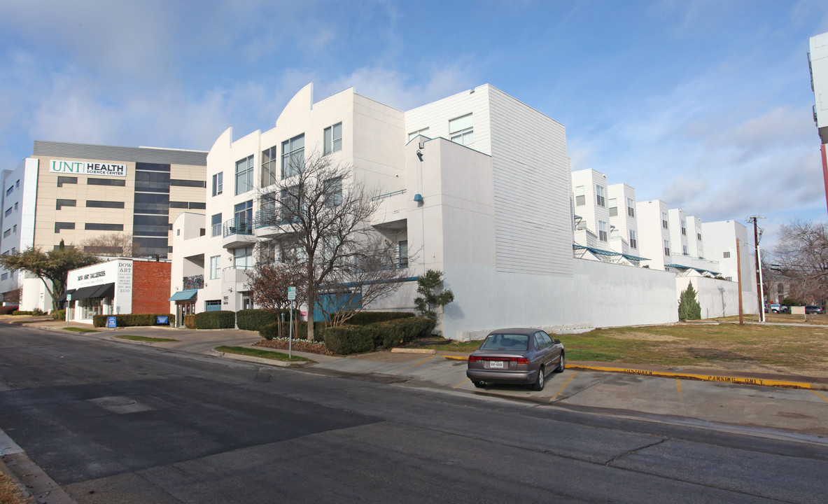 Residences of Museum Place in Fort Worth, TX - Building Photo