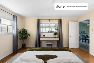 Room in Shared 4 bed/3 bath home in Austin, TX - Building Photo