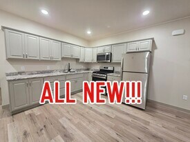 1101 S Lawler St, Unit 3 in Mitchell, SD - Building Photo