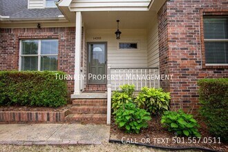 14205 Longtree Dr in Little Rock, AR - Building Photo - Building Photo