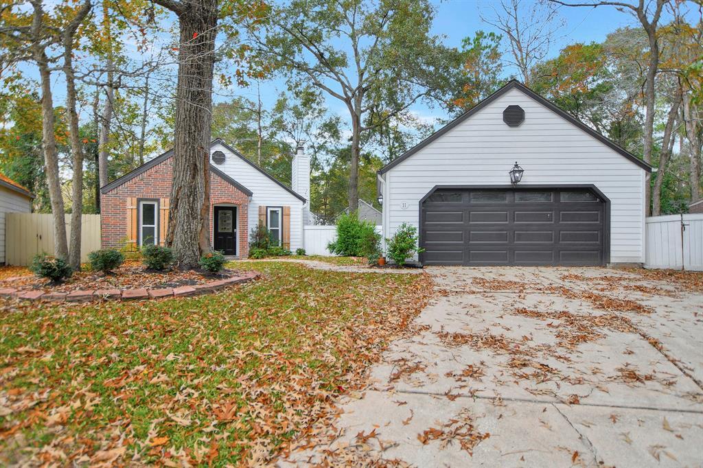 11 Bitterwood Ct in Spring, TX - Building Photo