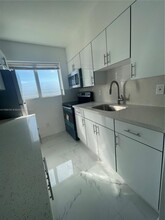 785 81st St, Unit 3 in Miami Beach, FL - Building Photo - Building Photo