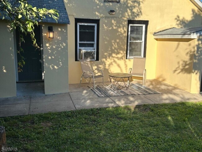 159 S Fulton St in Woodbridge Township, NJ - Building Photo - Building Photo