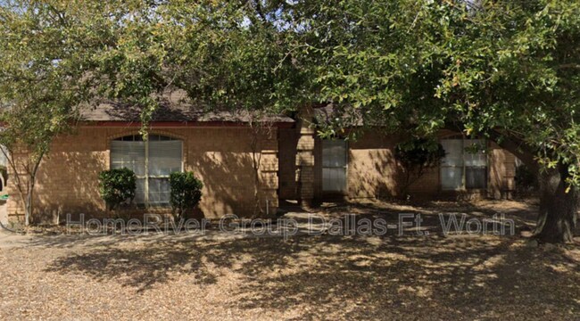 property at 905 Gwinnett Cir
