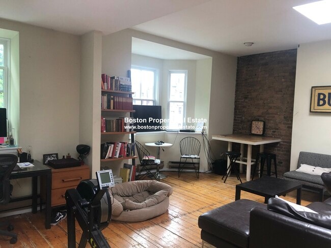 415 Massachusetts Ave, Unit 5