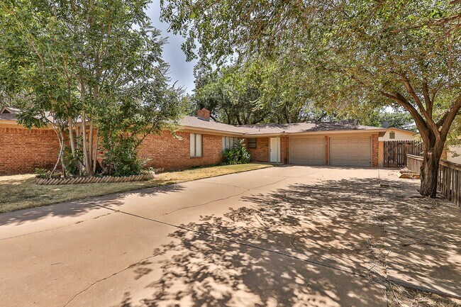 6604 Elmwood Ave, Unit B in Lubbock, TX - Building Photo - Building Photo