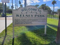 810 Lakeshore Dr photo'