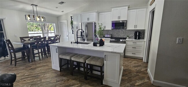 2707 Northwest 28th Ave in Cape Coral, FL - Building Photo - Building Photo