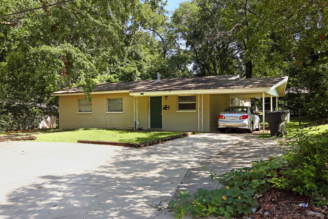 1634 Airport Dr in Tallahassee, FL - Building Photo