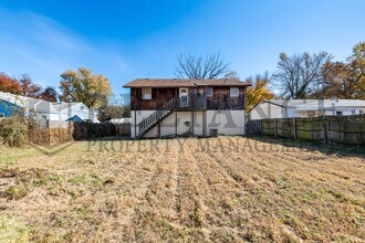 4557 S Oak Ave in Wichita, KS - Building Photo - Building Photo