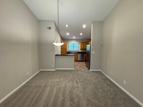 7333 Michaels Landing Dr in Charlotte, NC - Building Photo - Building Photo