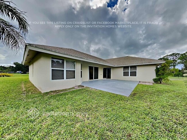 8279 Coconut Blvd in West Palm Beach, FL - Foto de edificio - Building Photo