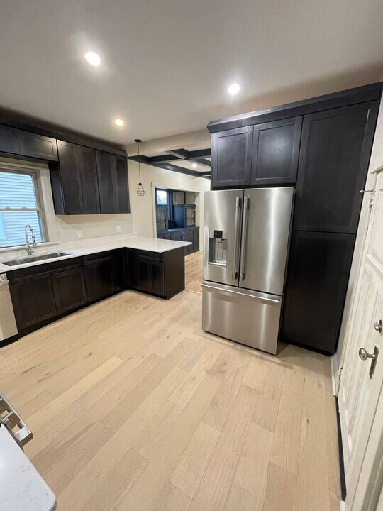 1801 E 2nd St in Duluth, MN - Building Photo